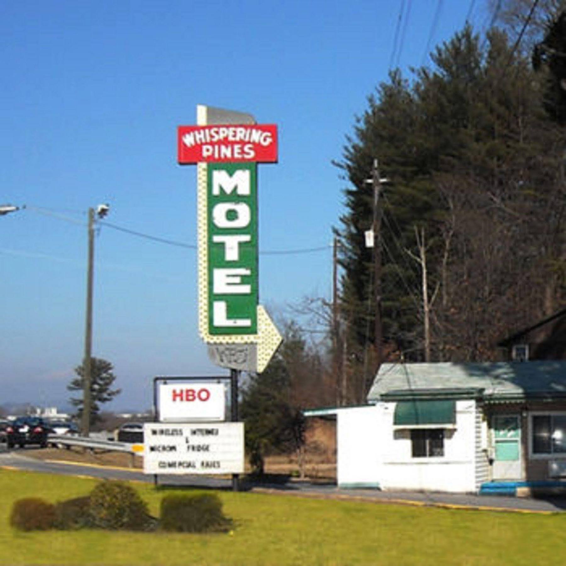 Whispering Pines Motel - Asheville Bagian luar foto